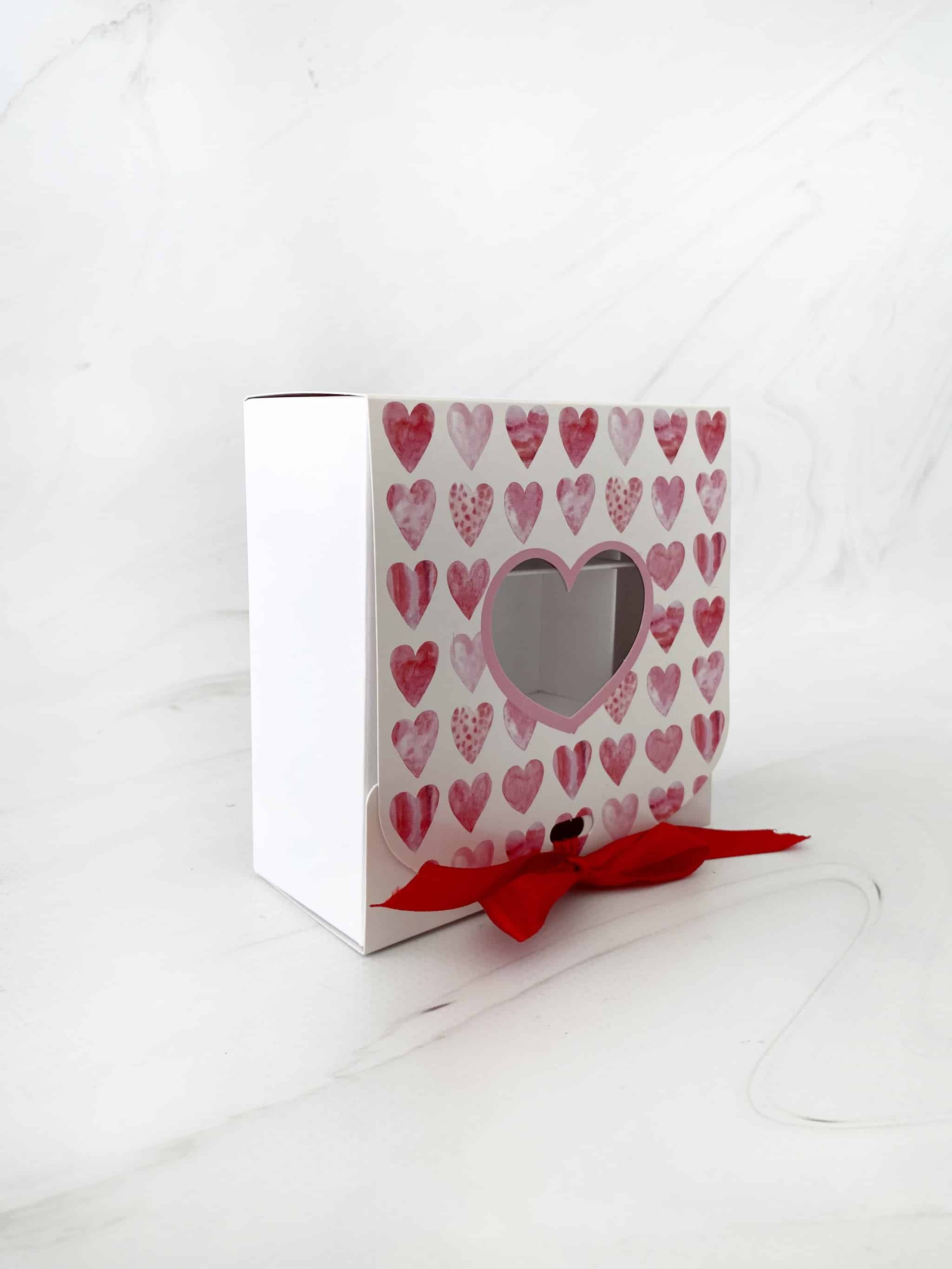 Коробка под 9 конфет "Розовые сердечки" — изображение 4